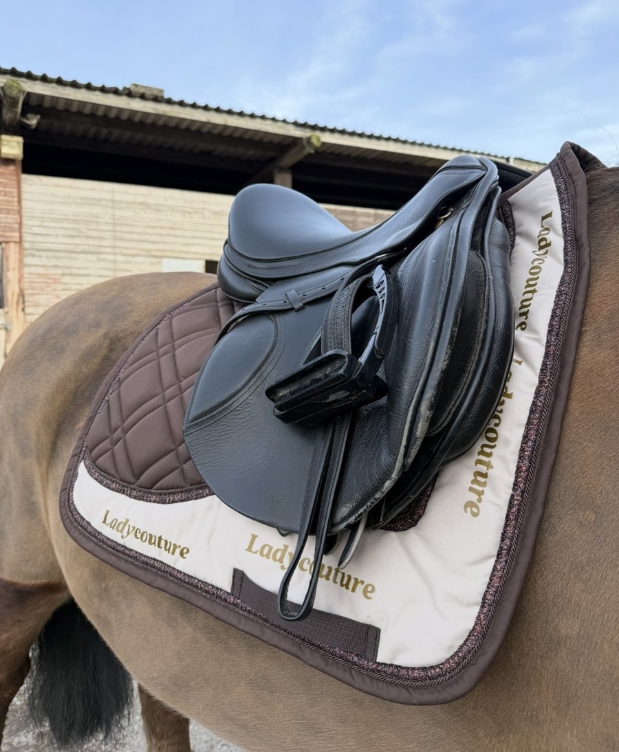 Coffee & Cream Cob Saddle Pads view 2